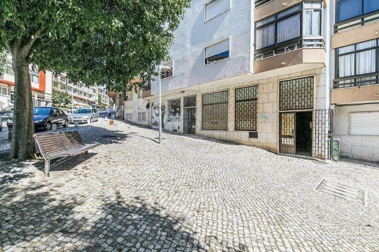 Loja para Venda em Cacém e São Marcos Foto 9