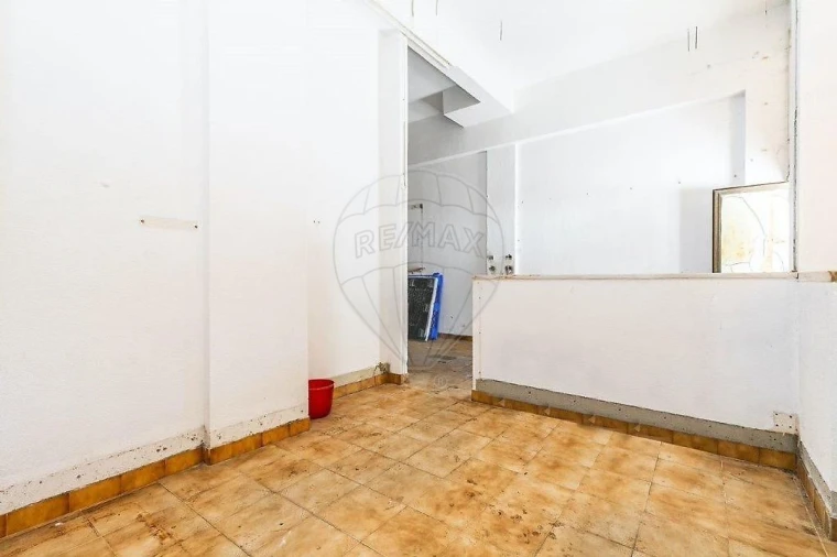 Loja para Venda em Cacém e São Marcos Foto 5