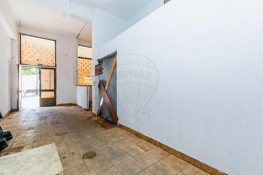 Loja para Venda em Cacém e São Marcos Foto 3