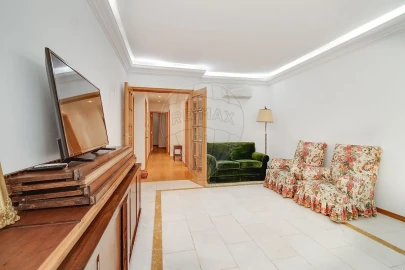 Apartamento T2 para Venda em Santa Maria Maior