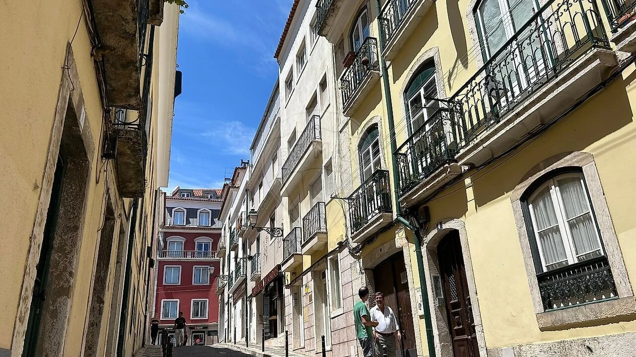 Apartamento T2 para Venda em Santa Maria Maior Foto 25