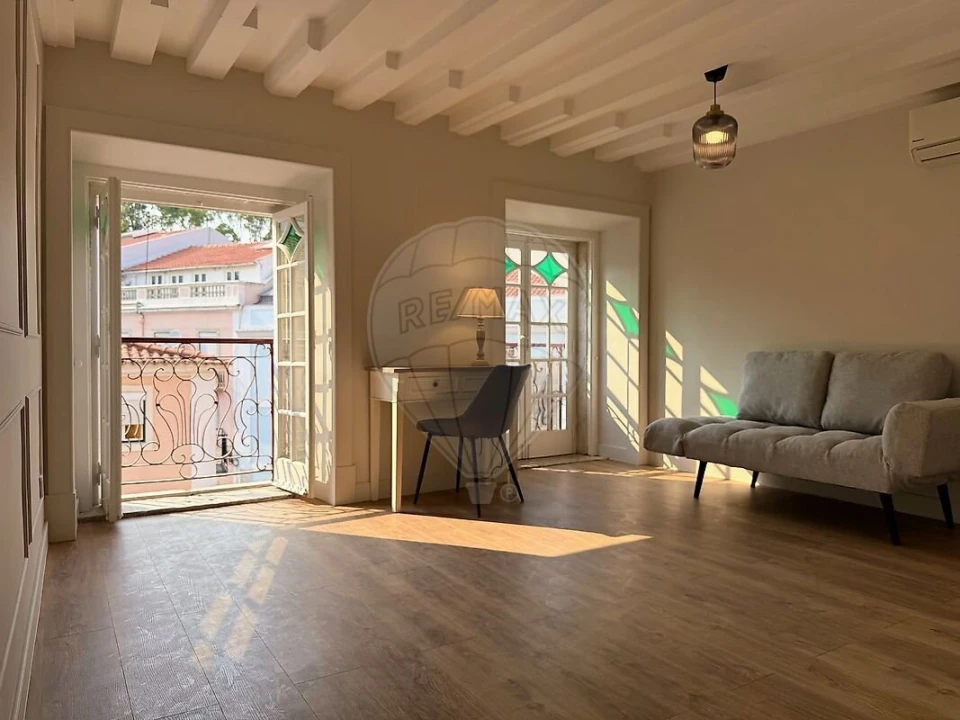 Apartamento T2 para Venda em Santo António Foto 17