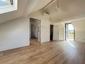 Apartamento T3 para Venda em Santo António