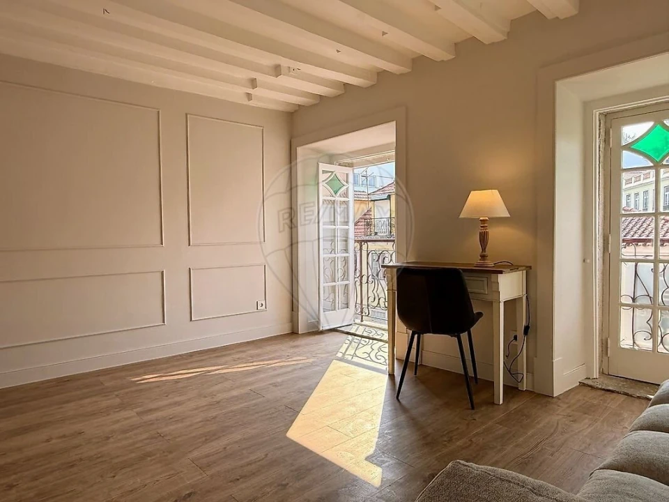 Apartamento T2 para Venda em Santo António Foto 18