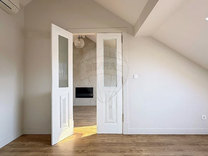 Apartamento T2 para Venda em Santo António Foto 7