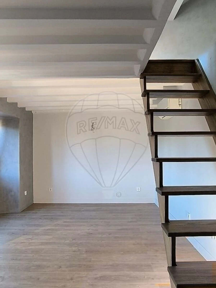 Apartamento T3 para Venda em Santo António Foto 6