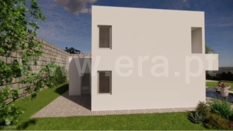 Moradia T4 para Venda em Teixoso e Sarzedo