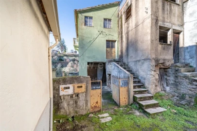 Moradia T5 para Venda em Casegas e Ourondo