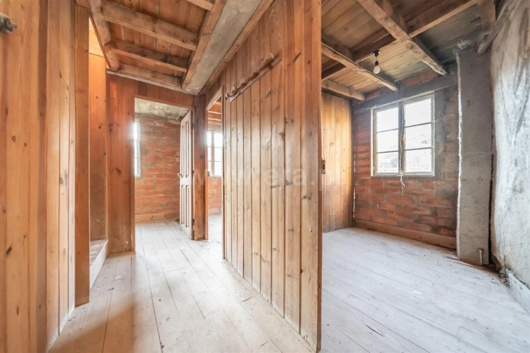 Moradia T5 para Venda em Casegas e Ourondo Foto 13