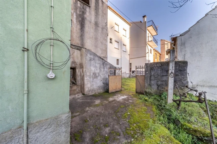Moradia T5 para Venda em Casegas e Ourondo Foto 6