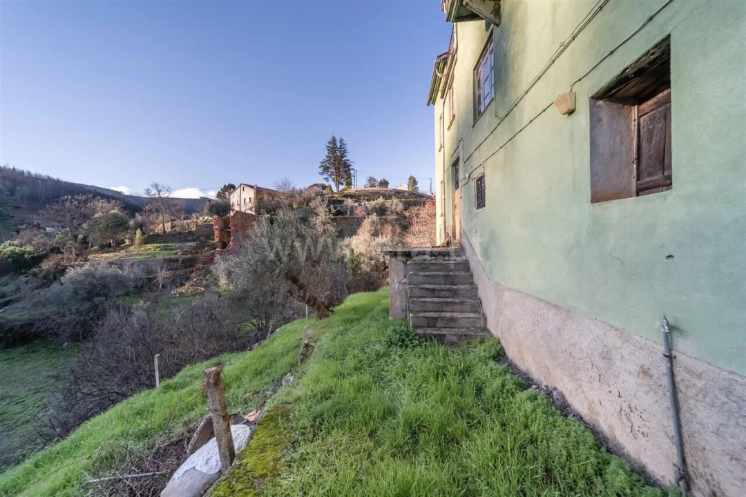 Moradia T5 para Venda em Casegas e Ourondo Foto 3