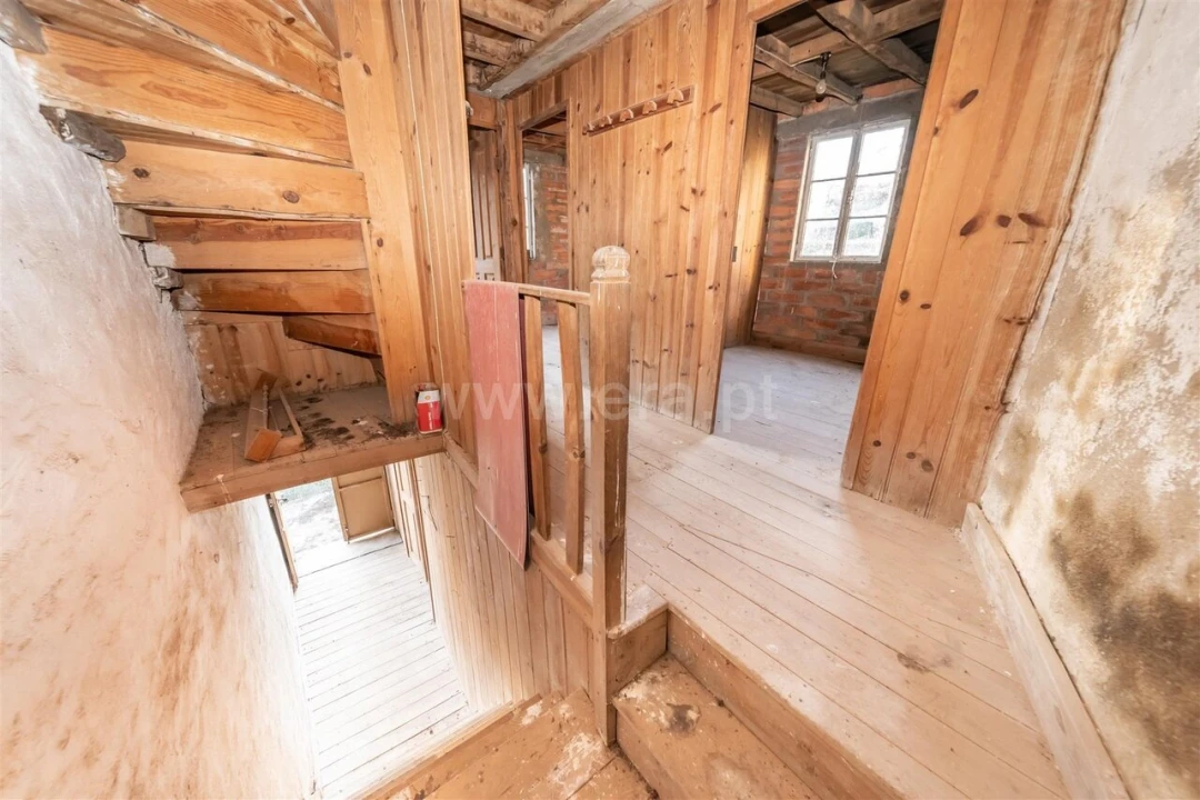 Moradia T5 para Venda em Casegas e Ourondo Foto 12