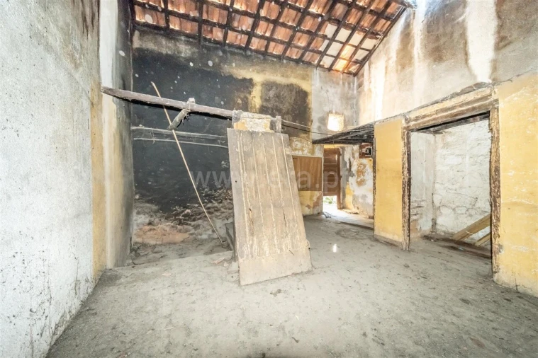 Moradia T2 para Venda em Ferro Foto 8