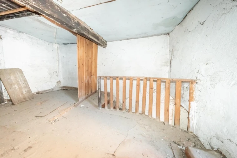 Moradia T2 para Venda em Ferro Foto 10