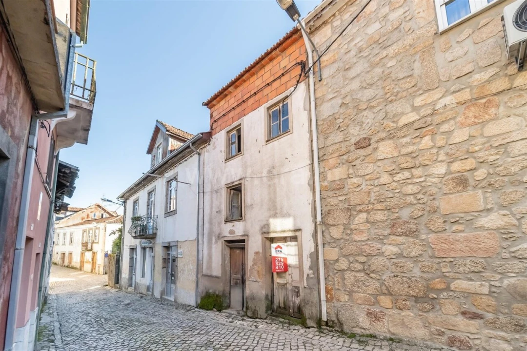 Moradia T2 para Venda em Ferro Foto 1