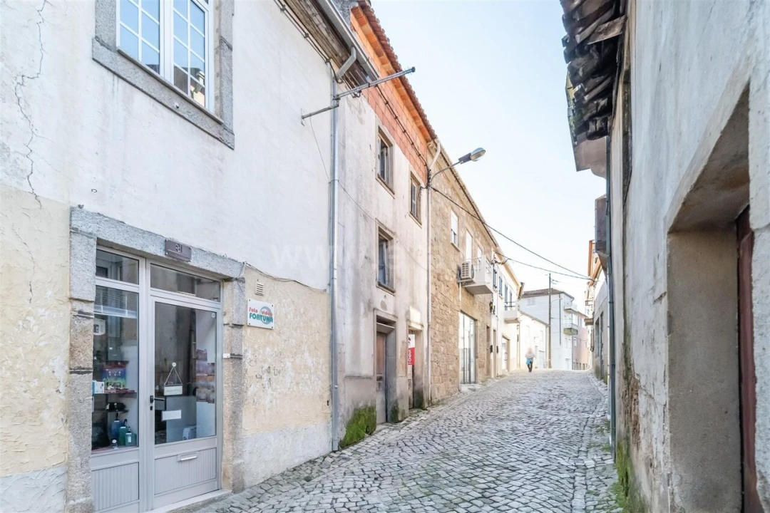 Moradia T2 para Venda em Ferro Foto 4