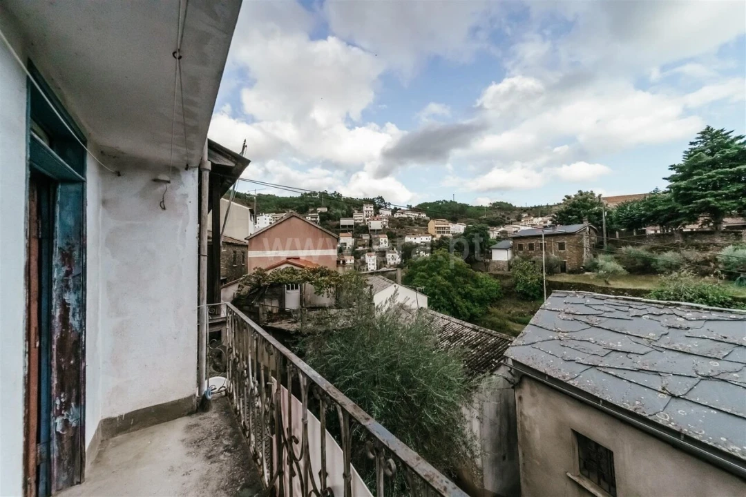 Moradia T3 para Venda em Sobral de São Miguel Foto 7