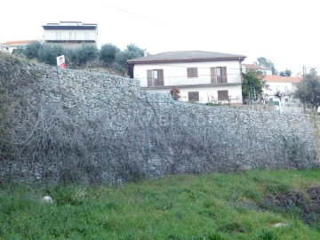 Terreno para Venda em Cantar-Galo e Vila do Carvalho