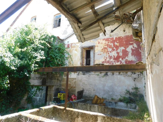 Moradia T5 para Venda em Teixoso e Sarzedo Foto 2