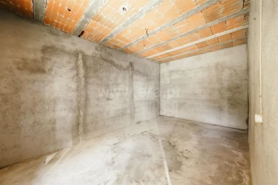 Moradia T2 para Venda em Vale da Amoreira