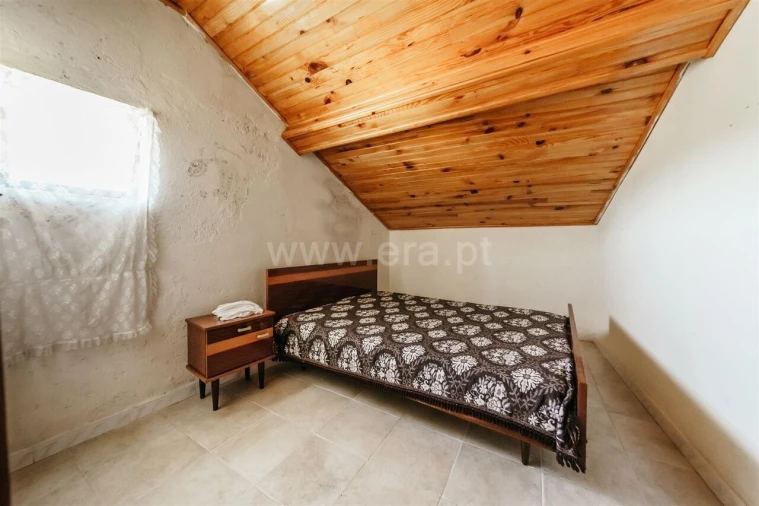 Moradia T2 para Venda em Vale da Amoreira Foto 10