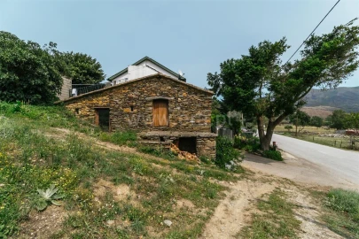 Moradia T0 para Venda em Vale da Amoreira