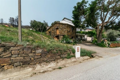 Moradia T0 para Venda em Vale da Amoreira