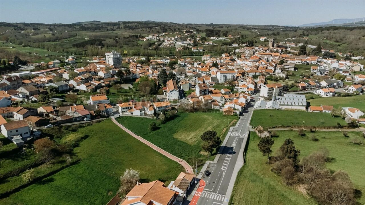 Terreno para Venda em Sabugal e Aldeia de Santo António Foto 2
