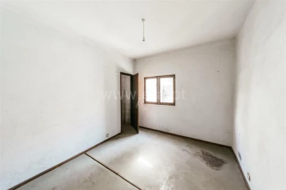 Moradia T2 para Venda em Casegas e Ourondo