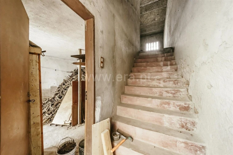 Moradia T2 para Venda em Casegas e Ourondo Foto 2