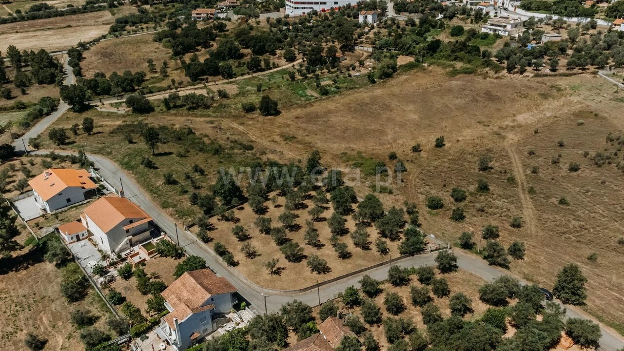Terreno para Venda em Dominguizo Foto 18