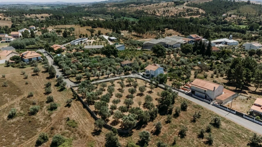 Terreno para Venda em Dominguizo Foto 19