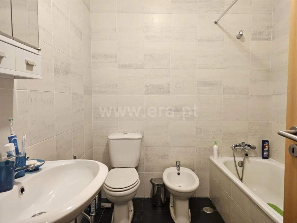Apartamento T1 para Venda em Covilhã e Canhoso Foto 5