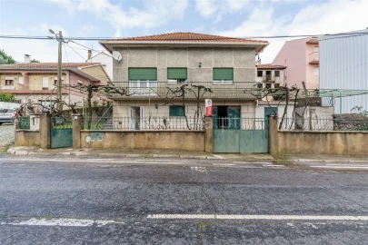 Moradia T3 para Venda em Barco e Coutada