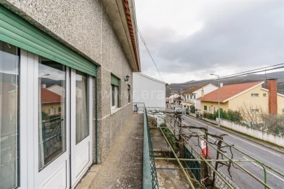 Moradia T3 para Venda em Barco e Coutada