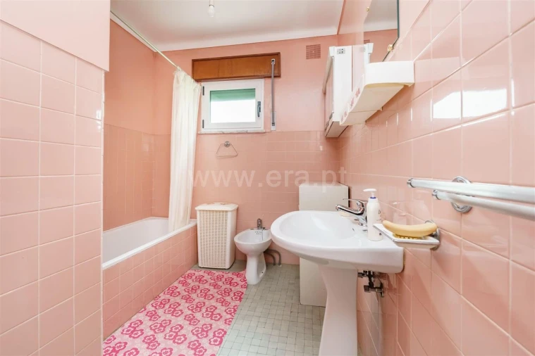 Moradia T3 para Venda em Barco e Coutada Foto 11