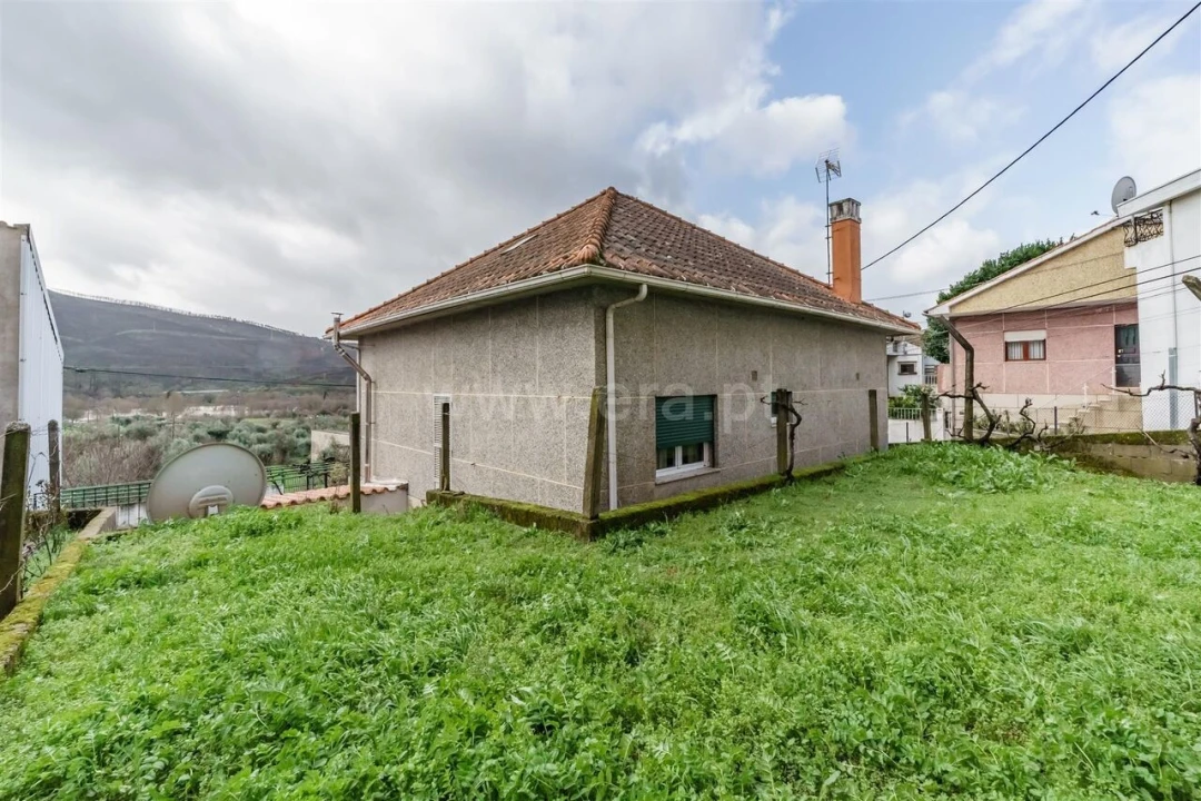 Moradia T3 para Venda em Barco e Coutada Foto 19