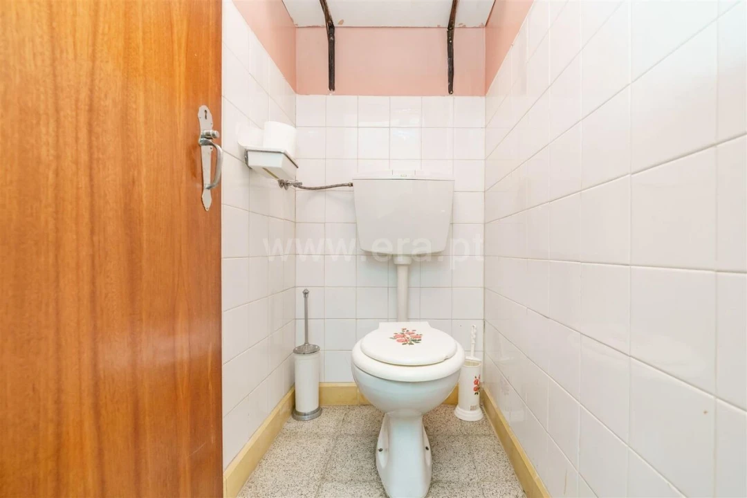 Moradia T3 para Venda em Barco e Coutada Foto 12