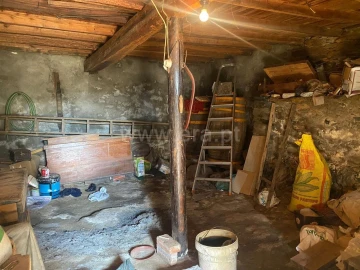 Moradia T3 para Venda em Peso e Vales do Rio