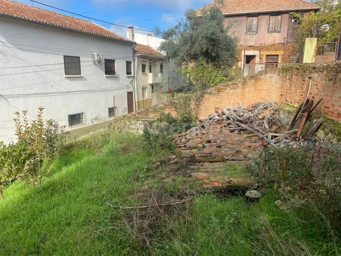 Moradia T3 para Venda em Peso e Vales do Rio Foto 6