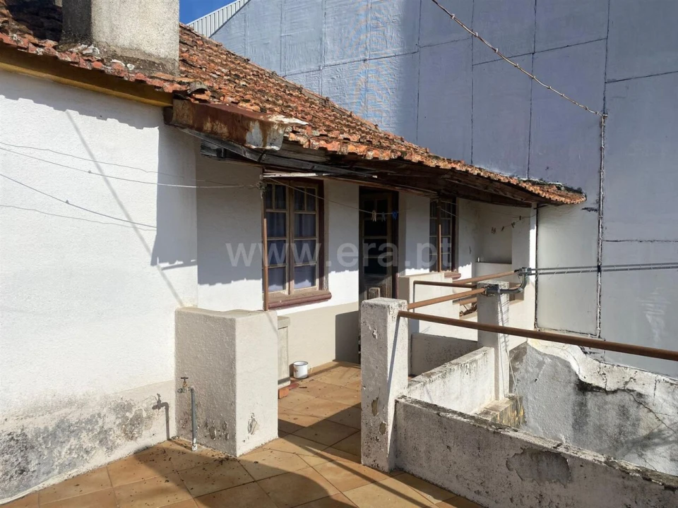 Moradia T3 para Venda em Peso e Vales do Rio Foto 10