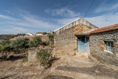 Moradia T3 para Venda em Peso e Vales do Rio