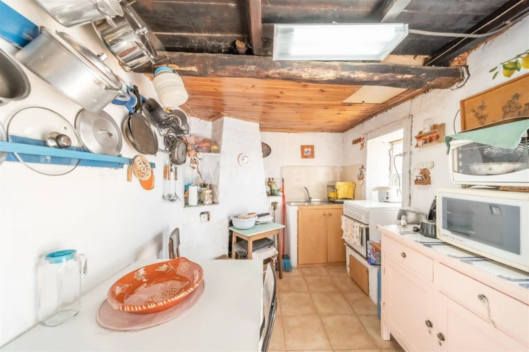 Moradia T3 para Venda em Peso e Vales do Rio Foto 17