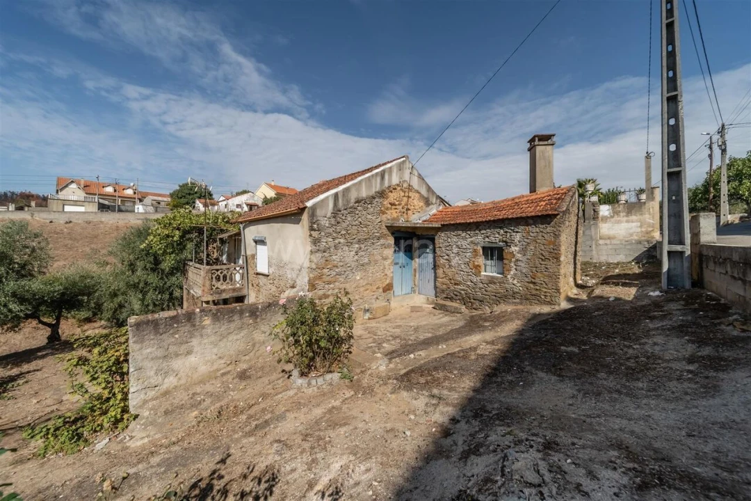 Moradia T3 para Venda em Peso e Vales do Rio Foto 10