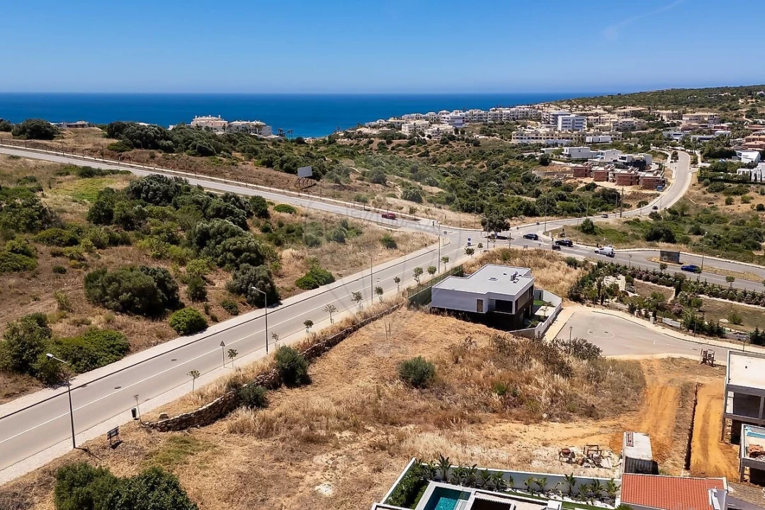 Terreno para Venda em Lagos (São Sebastião e Santa Maria) Foto 2