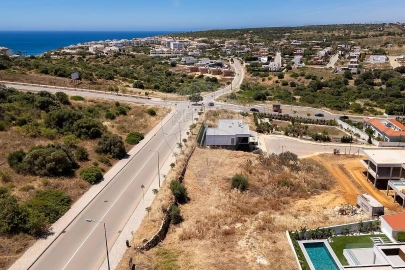 Terreno para Venda em Lagos (São Sebastião e Santa Maria)