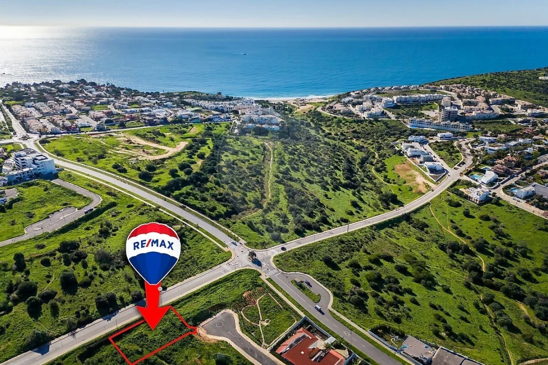 Terreno para Venda em Lagos (São Sebastião e Santa Maria) Foto 2