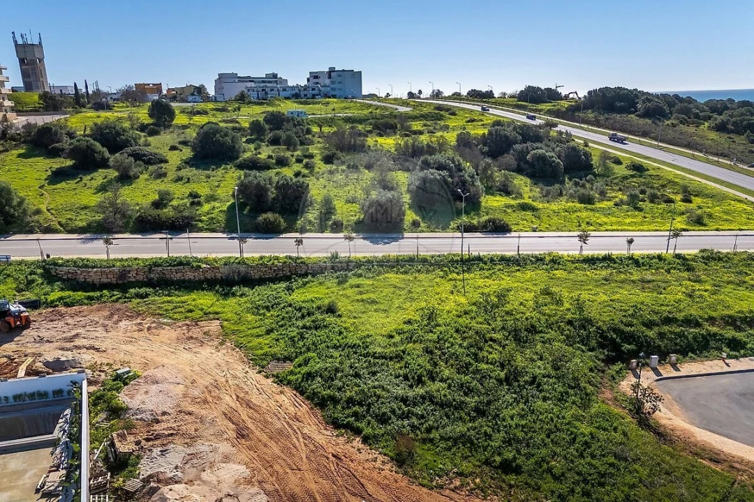 Terreno para Venda em Lagos (São Sebastião e Santa Maria) Foto 3
