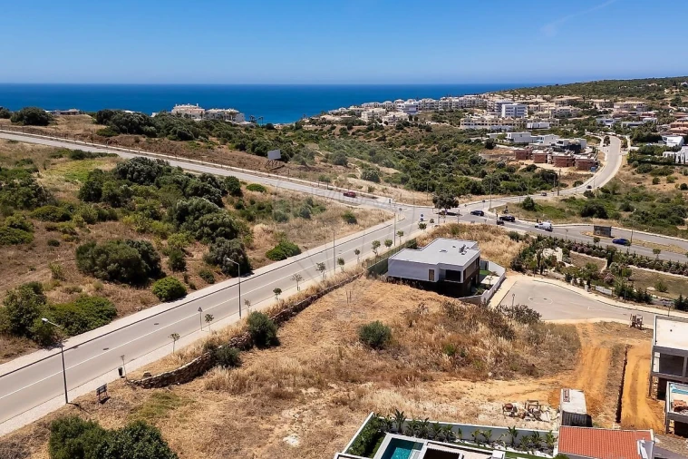 Terreno para Venda em Lagos (São Sebastião e Santa Maria) Foto 2