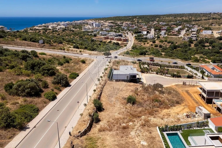 Terreno para Venda em Lagos (São Sebastião e Santa Maria) Foto 3